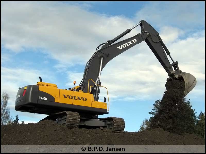 VOLVO_EC460C001.jpg