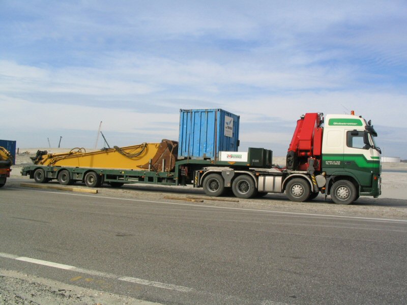 Laden maasvlakte-3 volgauto.jpg