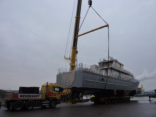 boot 130t moerdijk op 11 lijner