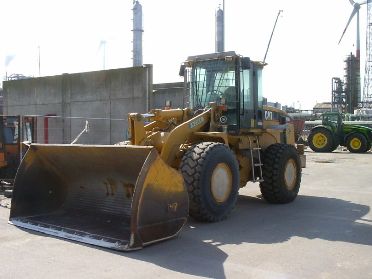 Cat 938G series II (3).jpg