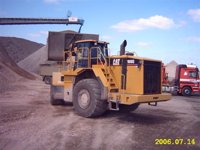 CAT 988 G 001 (Small).jpg