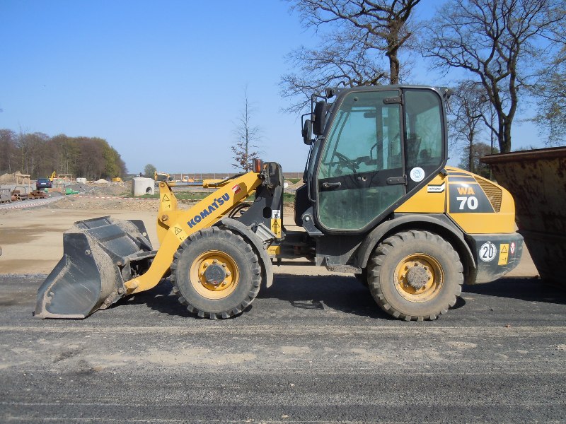 Komatsu Rent WA 70 (2).jpg