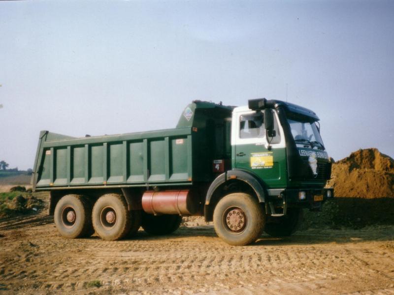 Mercedes-Benz 2628 AK 6x6 Leenaerts Born.jpg