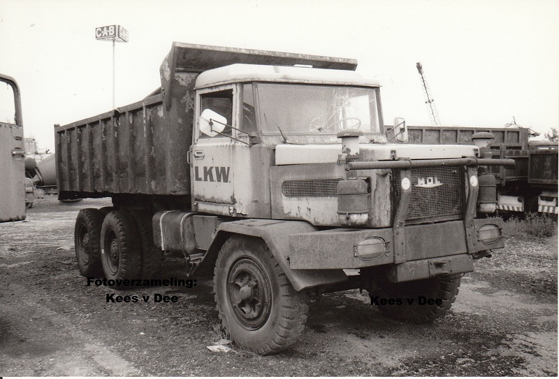 MOL 6x6 kipper bij CAB - naam 800px.jpg