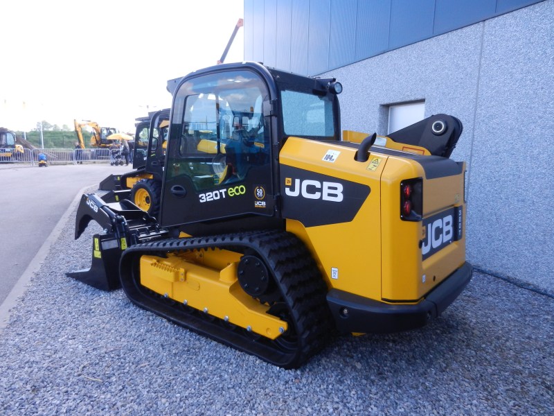 JCB 12.jpg