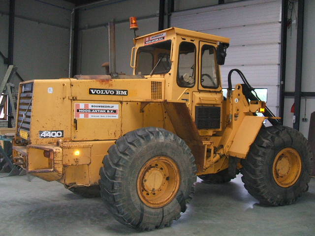 Volvo BM 4400 Hoog Antink