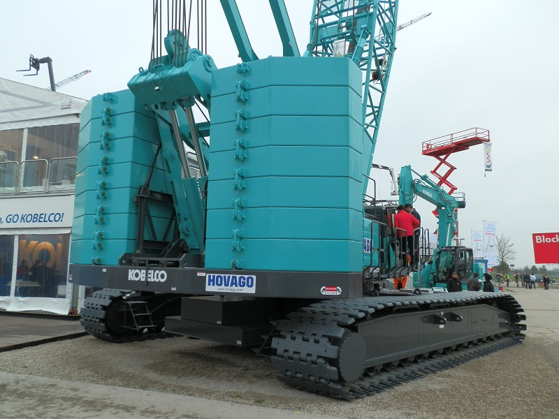 kobelco1.jpg