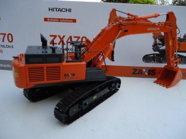 Hitachi ZW 310-5 en ZX 470-5 011.jpg