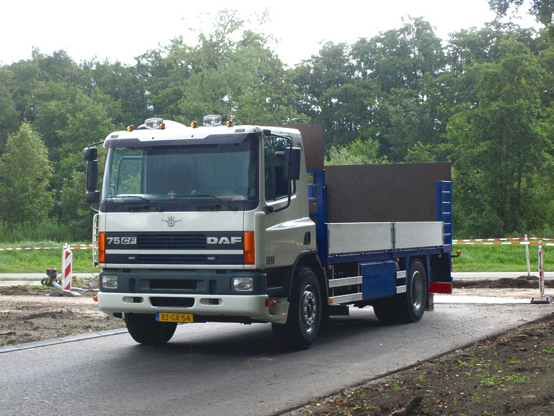 DAF 75CF.jpg