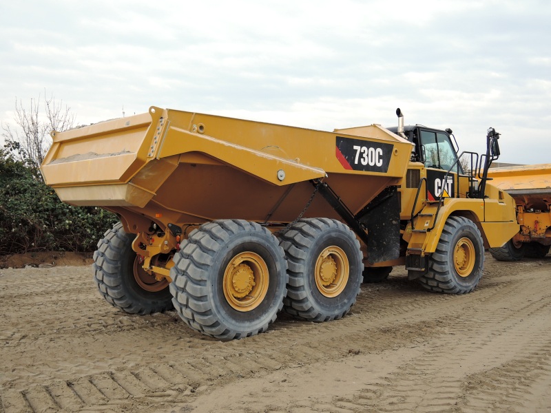 Cat 730 C (1).jpg