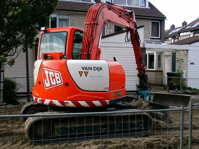 JCB JZ 70 , Van Dijk Maasland