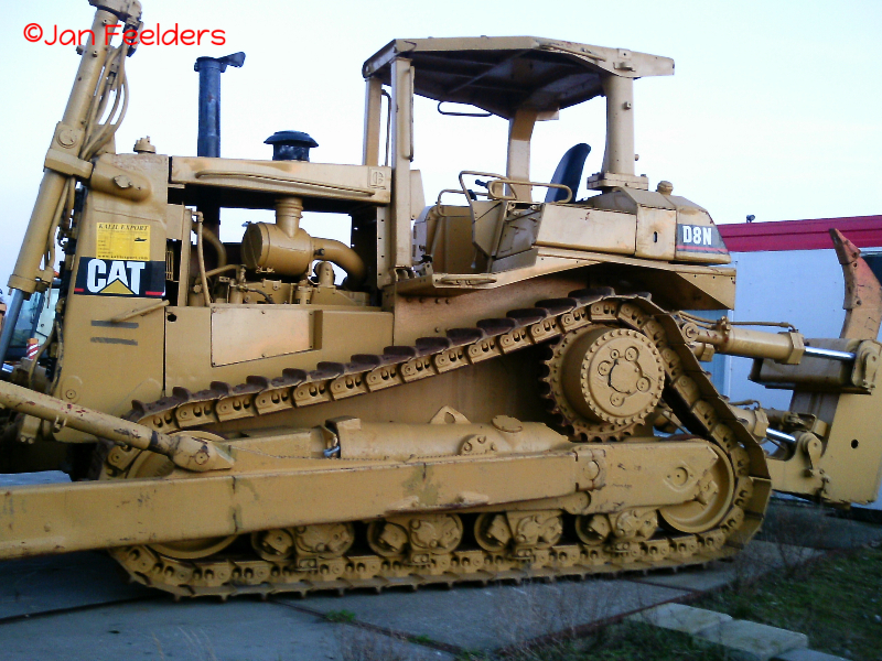 Cat D8N