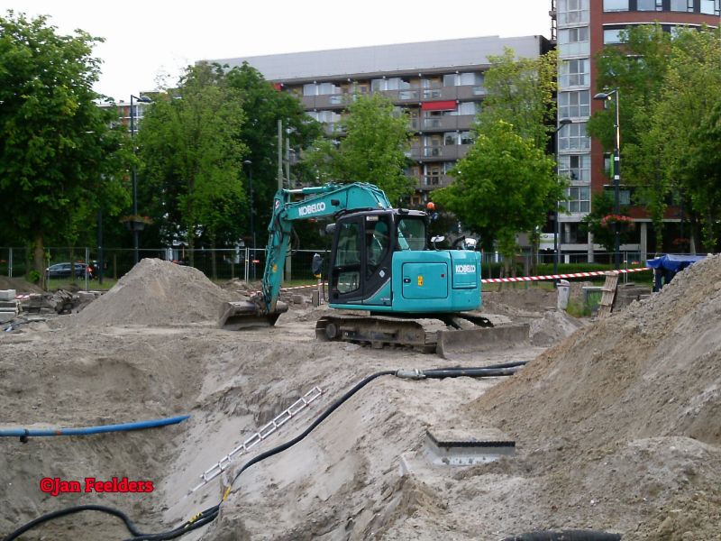 Kobelco SK 75 sr (3).jpg