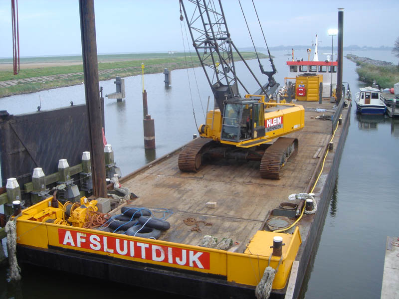 afsluitdijk1.jpg