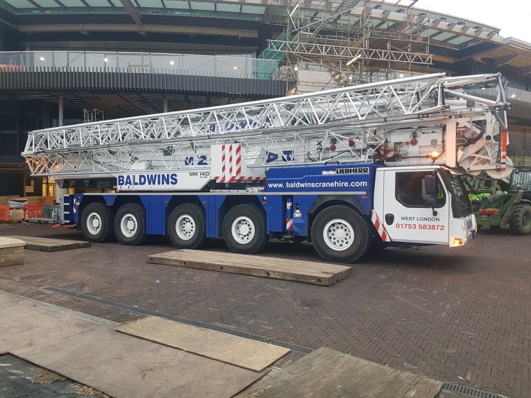 baldwins-crane-hire-liebherr-mk140.jpg