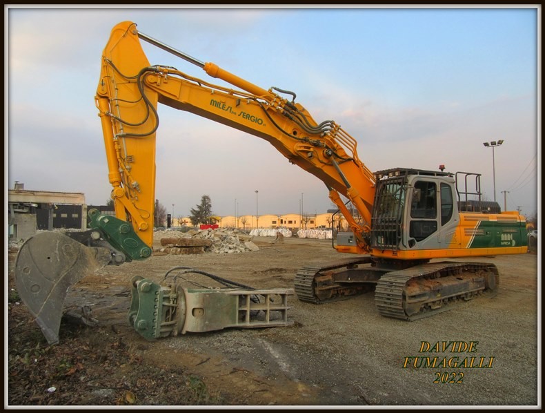 Doosan DX350-5 Milesi 002.JPG