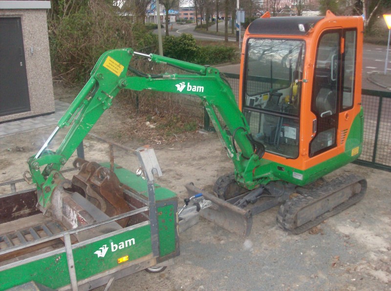 takeuchi tb 016 bam 1.jpg