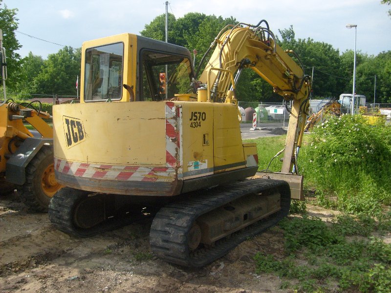 JCB JS 70 (1).jpg