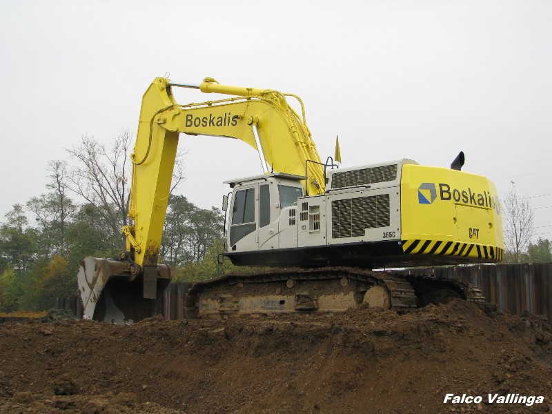 Herschaalde kopie van Cat 365C LME Boskalis 4.jpg